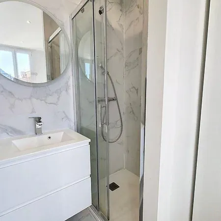 Providence - Helene I - Elegant 2-room In The Heart Of Daire *