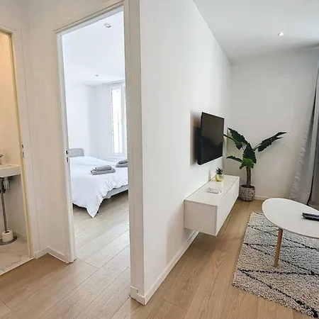 Providence - Helene I - Elegant 2-room In The Heart Of Daire